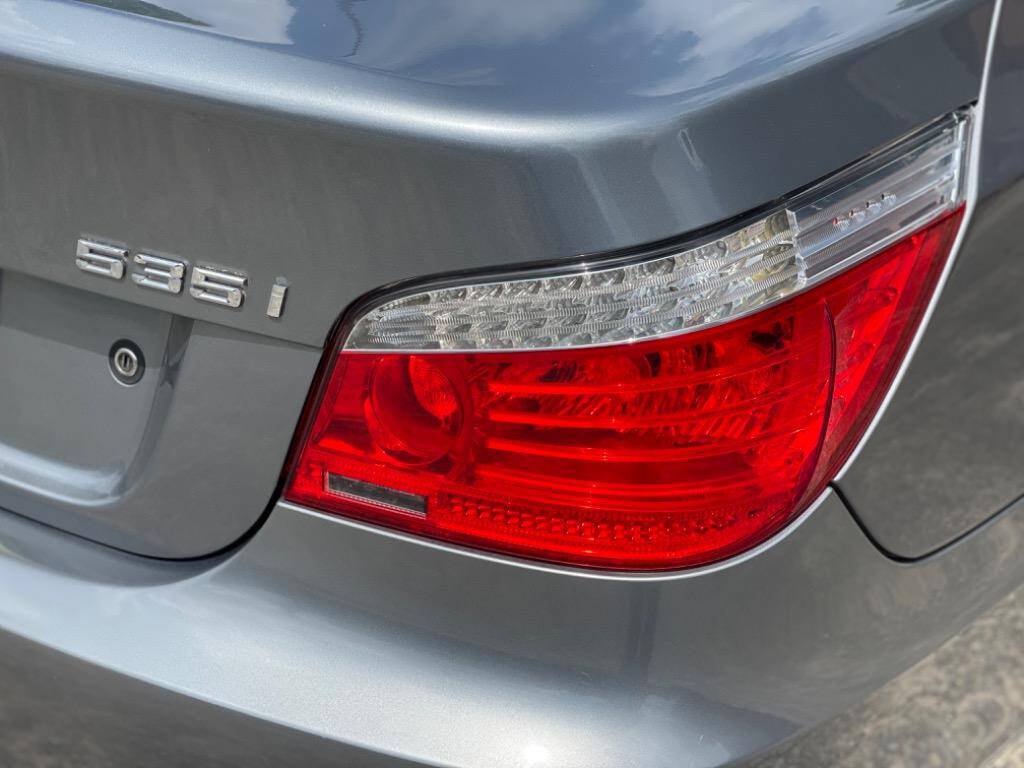 Used 2009 BMW 535i Sedan RWD image 37