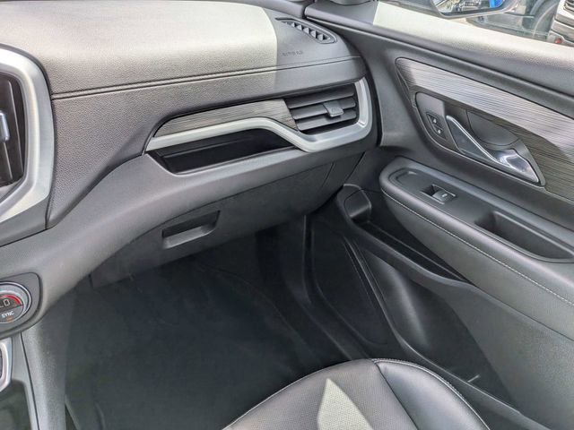 Used 2023 GMC Terrain SLT w/ Tech Package AWD/4WD image 16