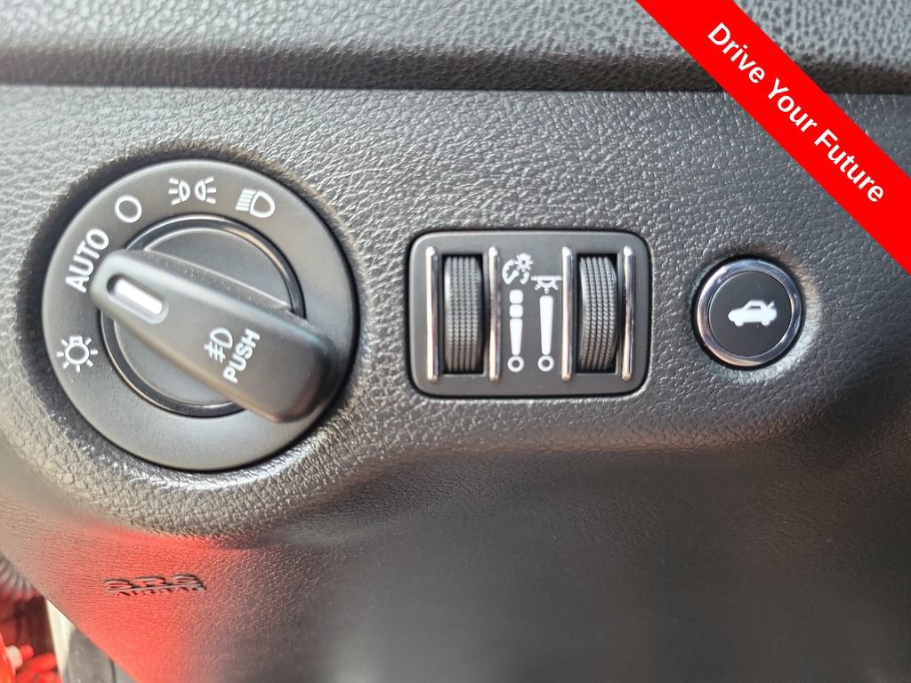 Used 2020 Dodge Charger R/T RWD image 15