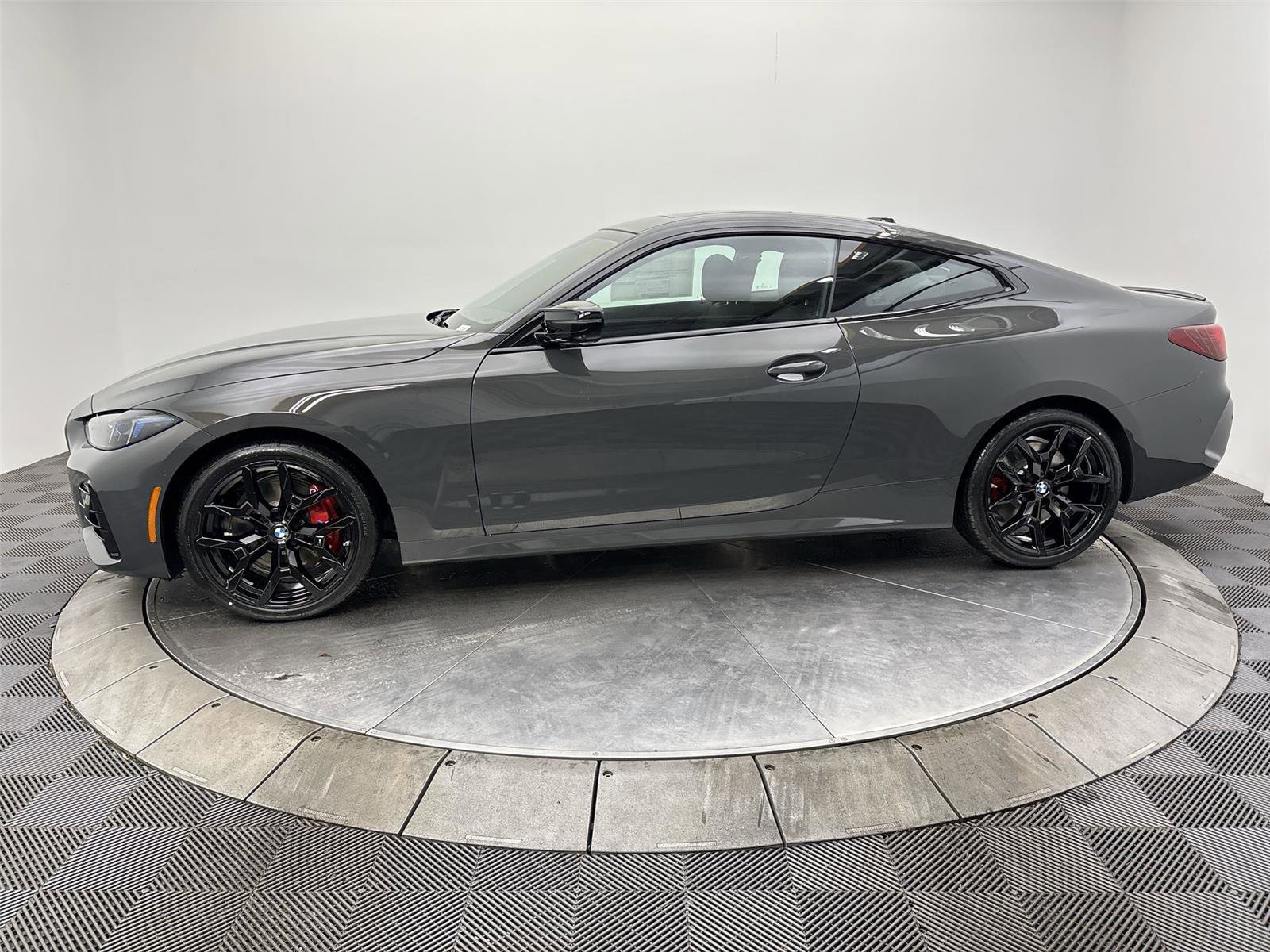 New 2026 BMW 440i xDrive Coupe w/ Parking Assistance Package image 16