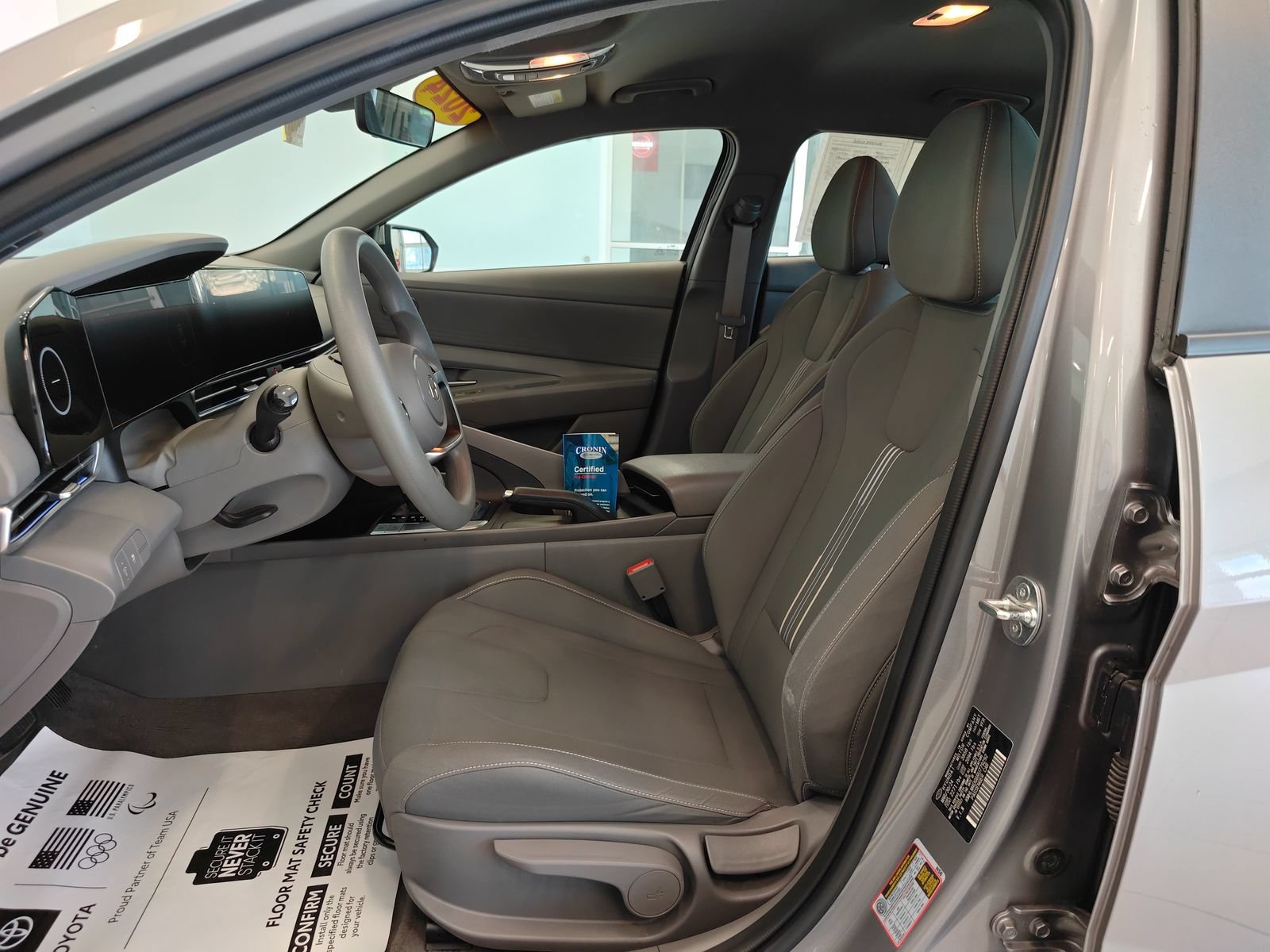 Used 2024 Hyundai Elantra SEL FWD image 10