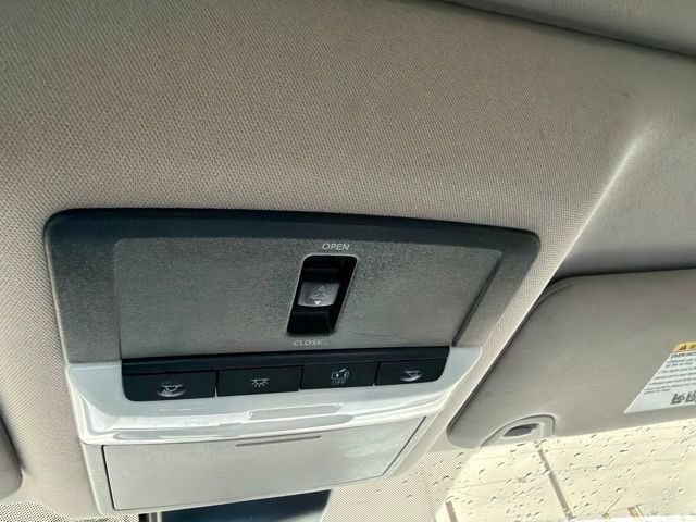 Used 2022 Nissan Altima 2.5 SR w/ Midnight Edition Package FWD image 16