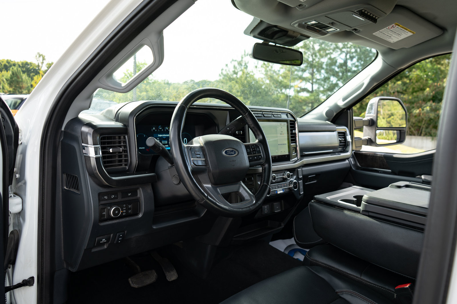Used 2024 Ford F350 Lariat w/ Chrome Package AWD/4WD image 13