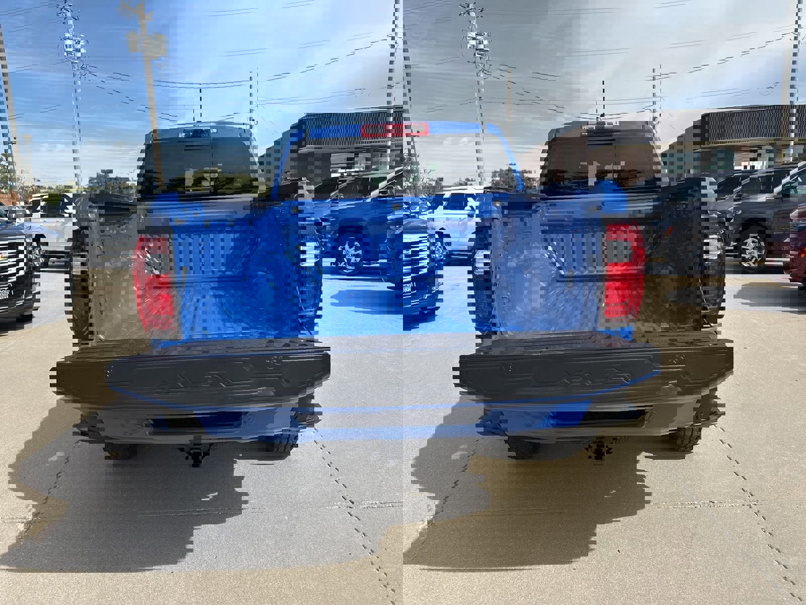 New 2026 GMC Canyon Elevation w/ Convenience Package image 14