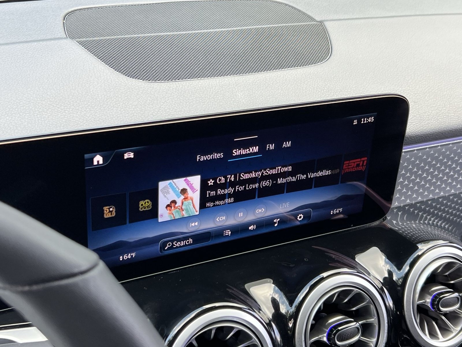 Used 2026 Mercedes-Benz GLB 250 4MATIC image 23