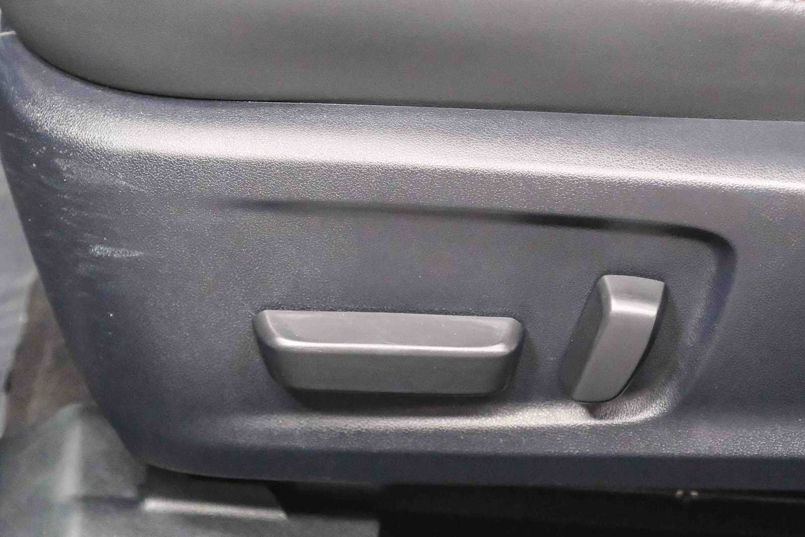 Used 2021 Lexus IS 300 w/ Accessory Package RWD image 28