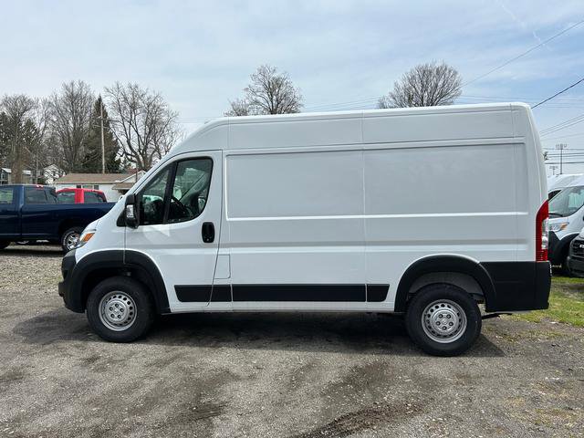 New 2024 RAM ProMaster 2500 w/ Convenience Group image 6