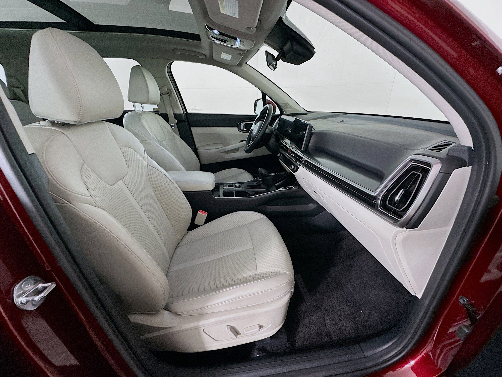 Used 2025 Kia Sorento EX w/ Panoramic Sunroof Package image 34