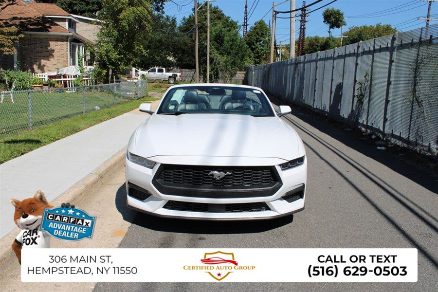 Used 2024 Ford Mustang Premium RWD image 3