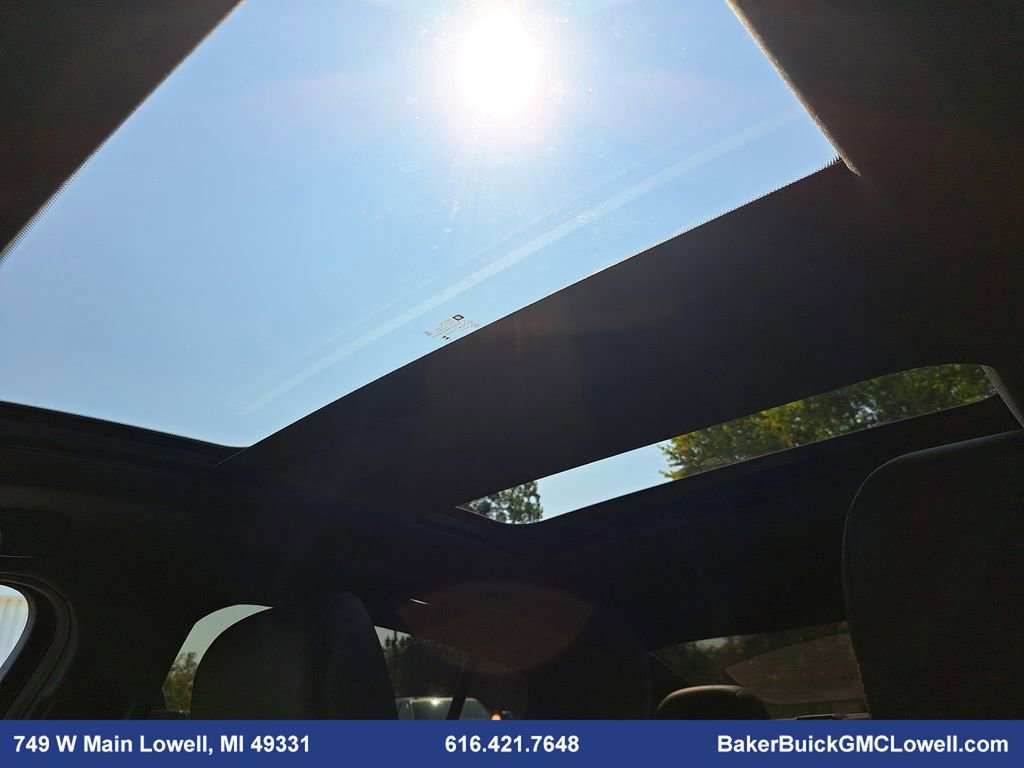 Used 2025 Cadillac CT5 Sport w/ Sun And Sound Package image 32