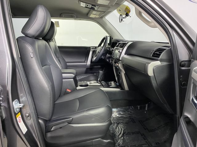 Certified 2019 Toyota 4Runner SR5 AWD/4WD image 8