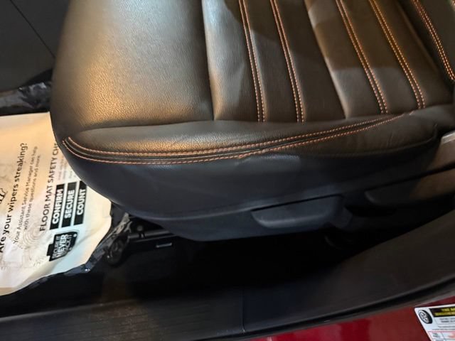 Certified 2020 Nissan Kicks SR w/ SR Premium Package FWD image 12
