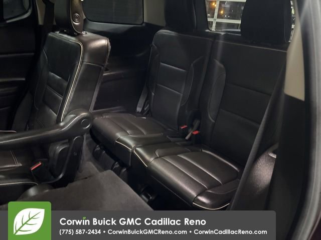 Used 2017 GMC Acadia Denali w/ Technology Package FWD image 13