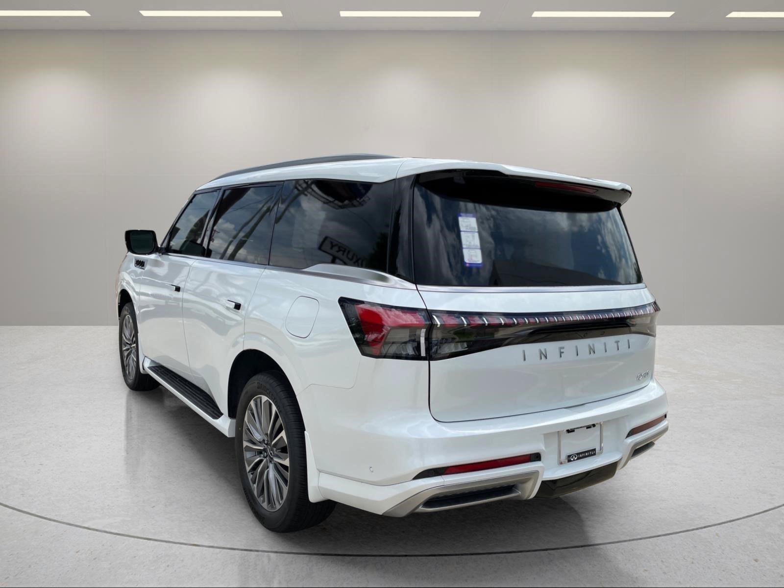 New 2026 INFINITI QX80 Luxe w/ Cargo Package RWD image 3