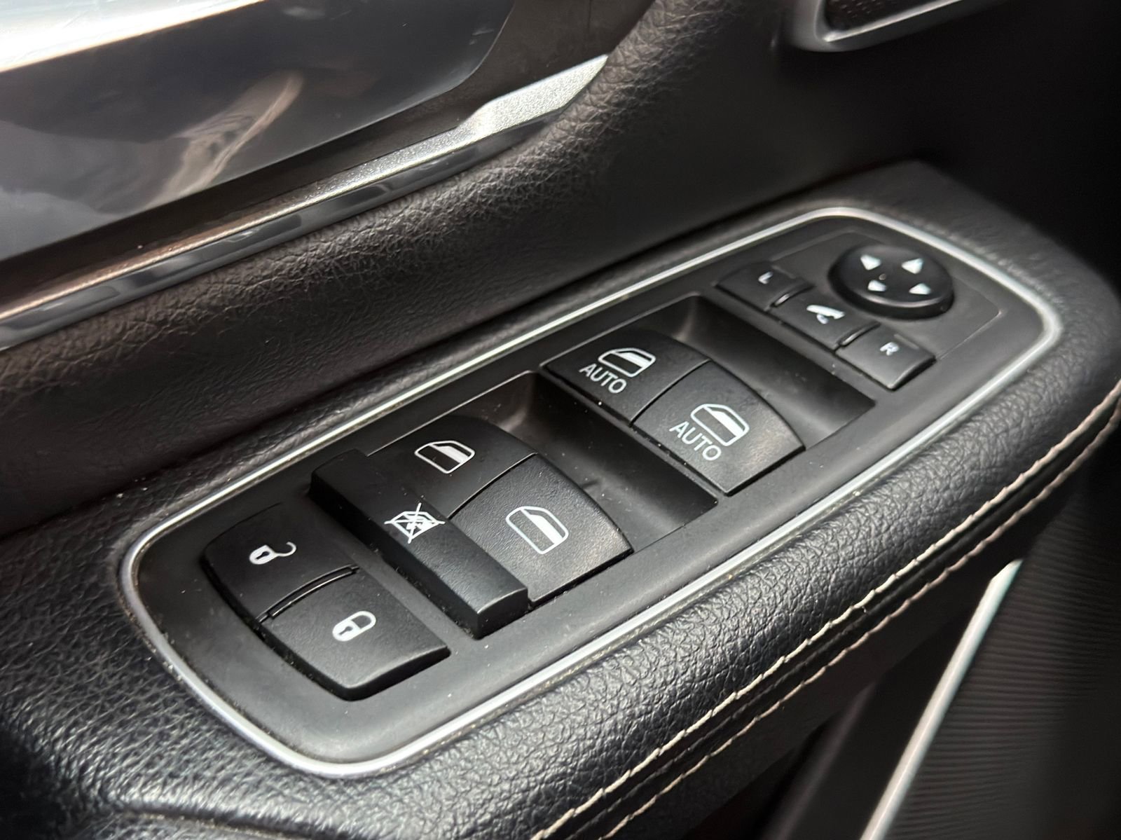 Used 2021 RAM 1500 Laramie image 18