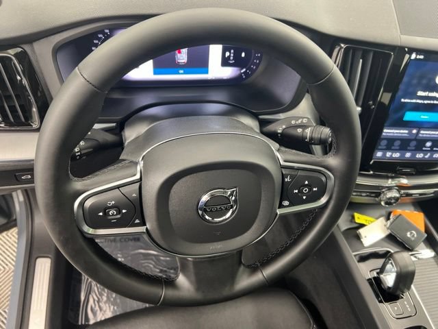 Used 2024 Volvo XC60 B5 Core w/ Climate Package AWD/4WD image 21