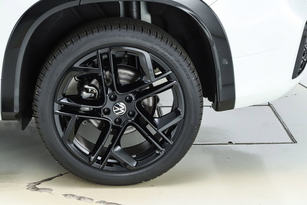 New 2026 Volkswagen Tiguan SE R-Line image 46