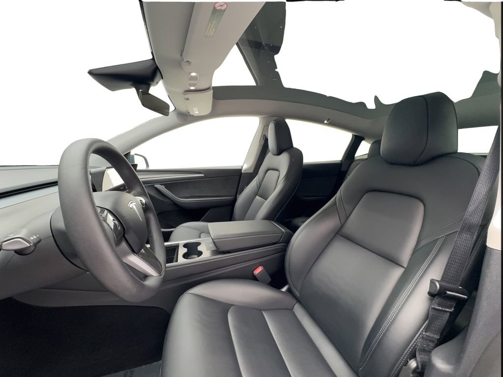 Used 2023 Tesla Model Y AWD image 16