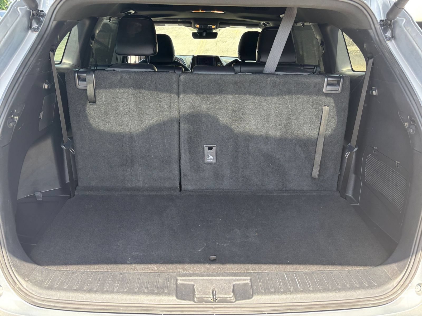 Used 2025 Toyota Highlander XSE AWD/4WD image 33