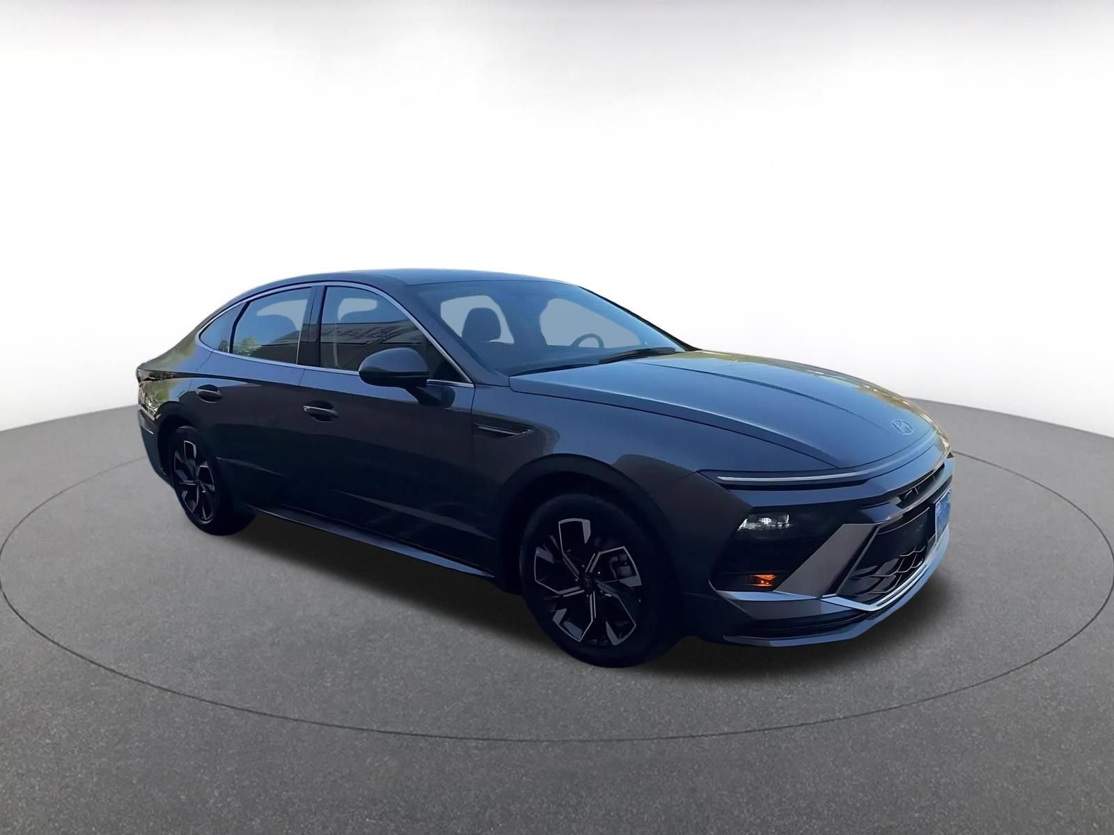 Used 2025 Hyundai Sonata SEL image 2