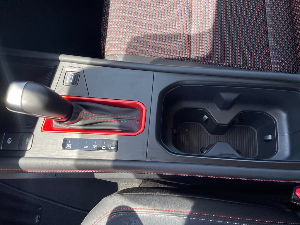 Certified 2025 Nissan Kicks SR FWD image 24