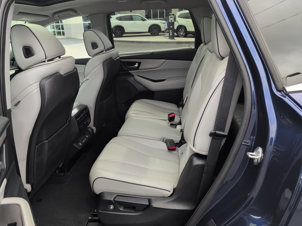Certified 2022 Acura MDX w/ Advance Package AWD/4WD image 40