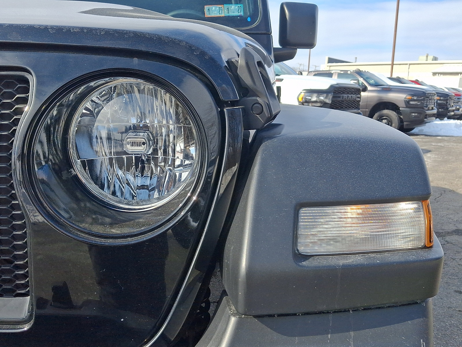 Used 2022 Jeep Wrangler Unlimited Sport image 9