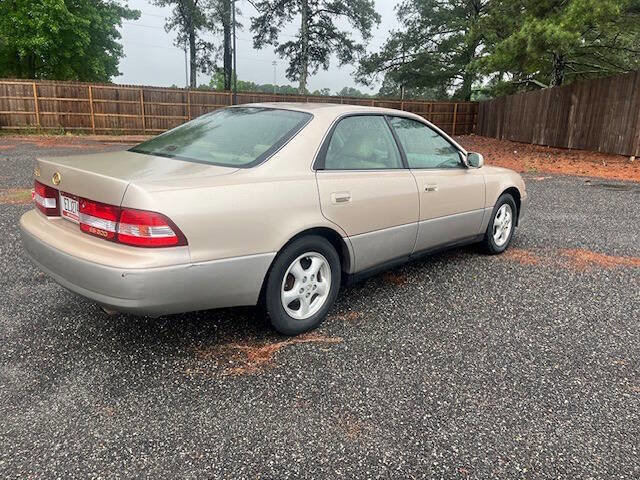 Used 2000 Lexus ES 330 FWD image 3