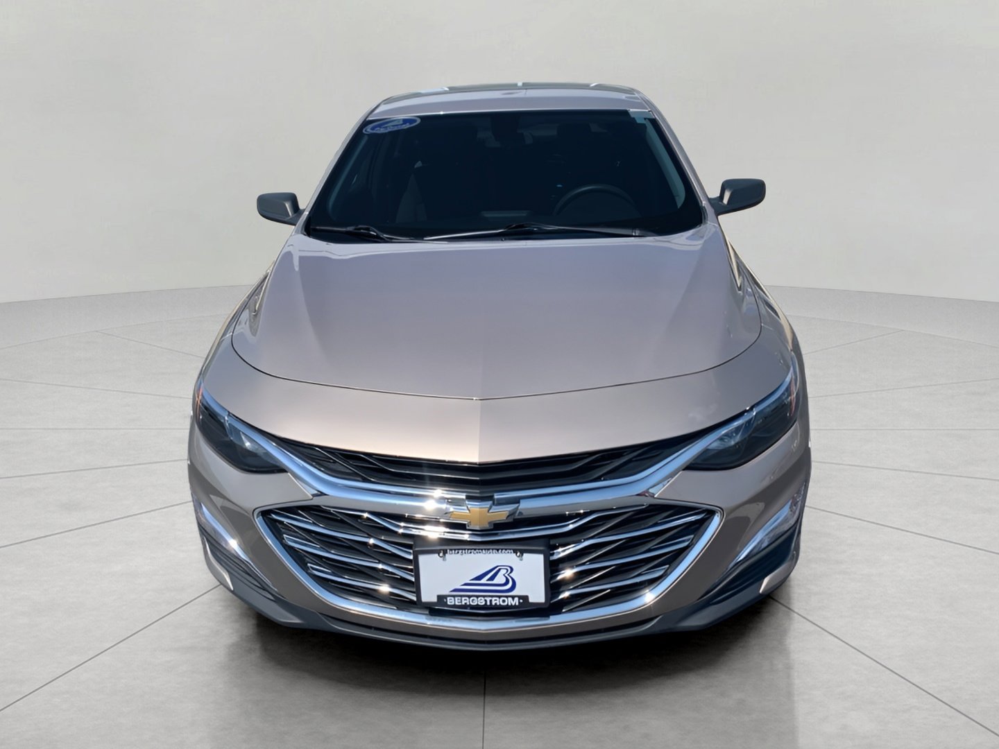 Certified 2022 Chevrolet Malibu LS FWD image 3