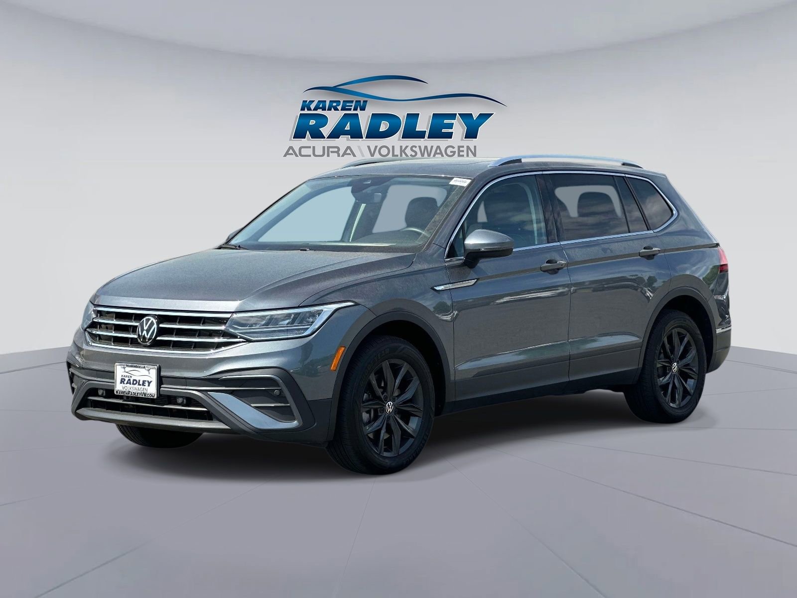 Certified 2024 Volkswagen Tiguan SE AWD/4WD image 5