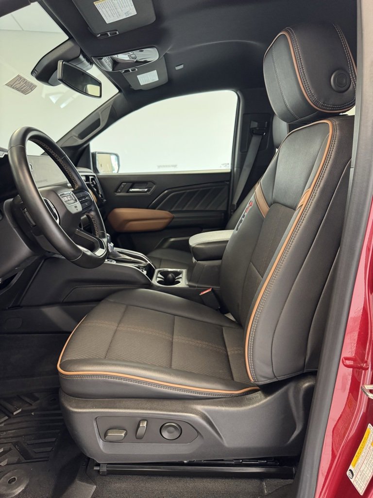 Certified 2023 GMC Canyon AT4 image 4