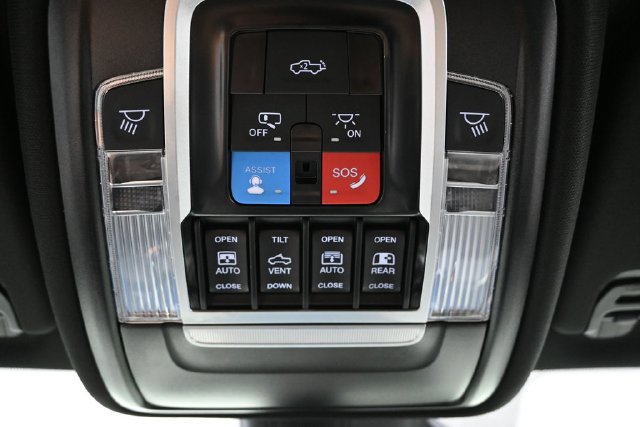 Used 2025 RAM 1500 Limited AWD/4WD image 56