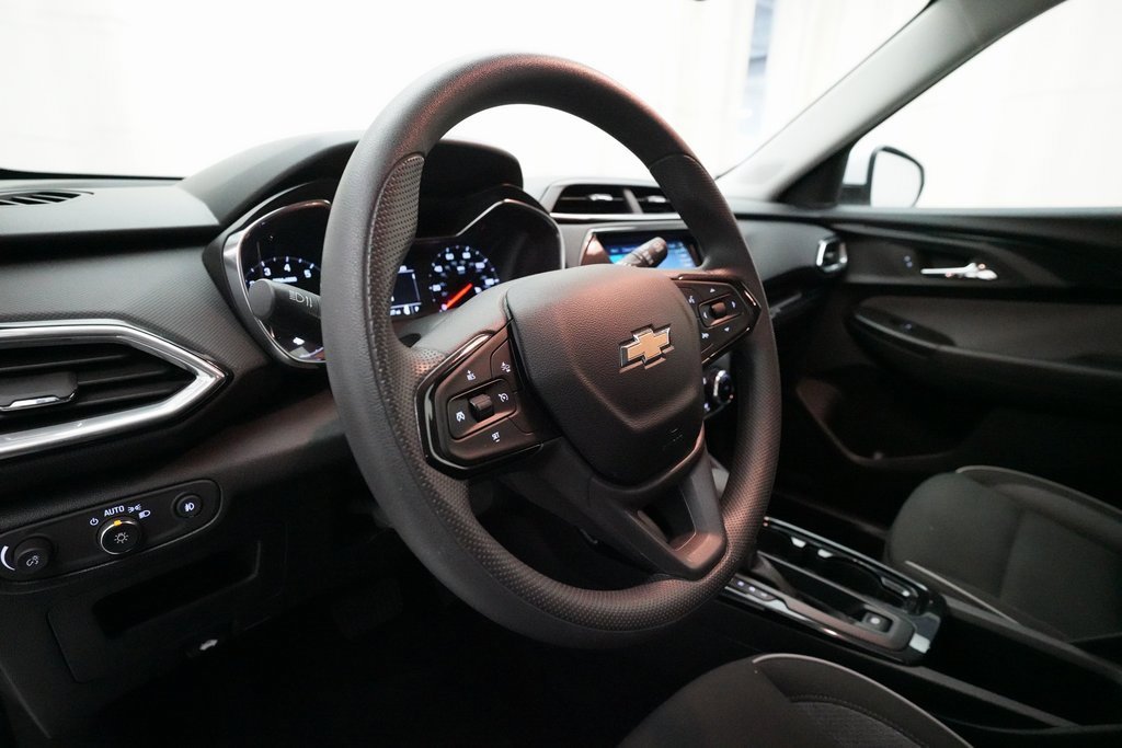Certified 2023 Chevrolet TrailBlazer LT w/ Convenience Package image 8