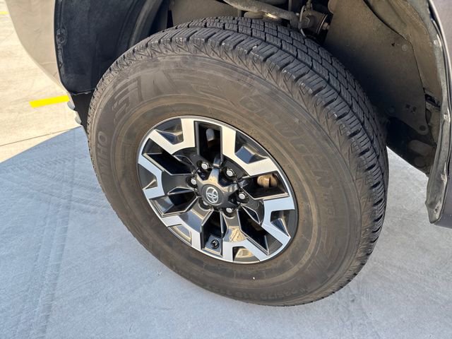 Used 2020 Toyota Tacoma SR5 image 18