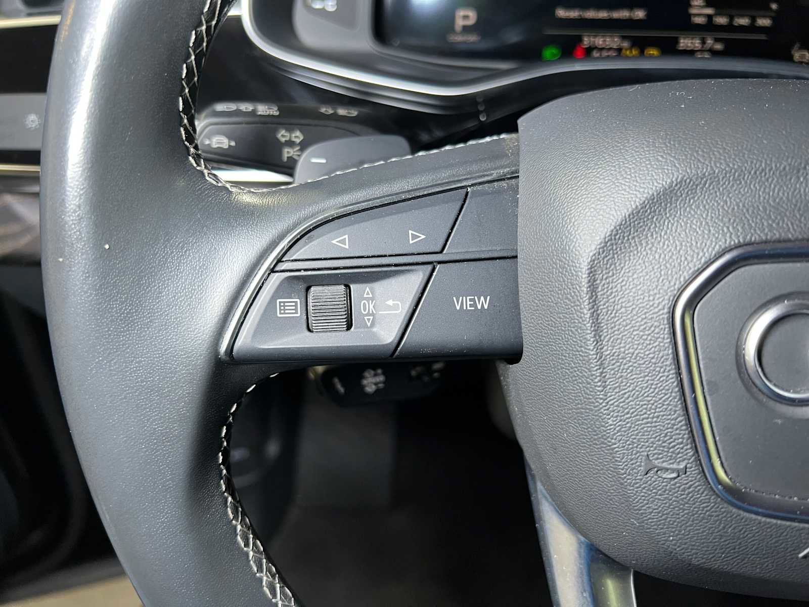 Used 2022 Audi Q8 Premium Plus w/ Premium Plus Package image 64