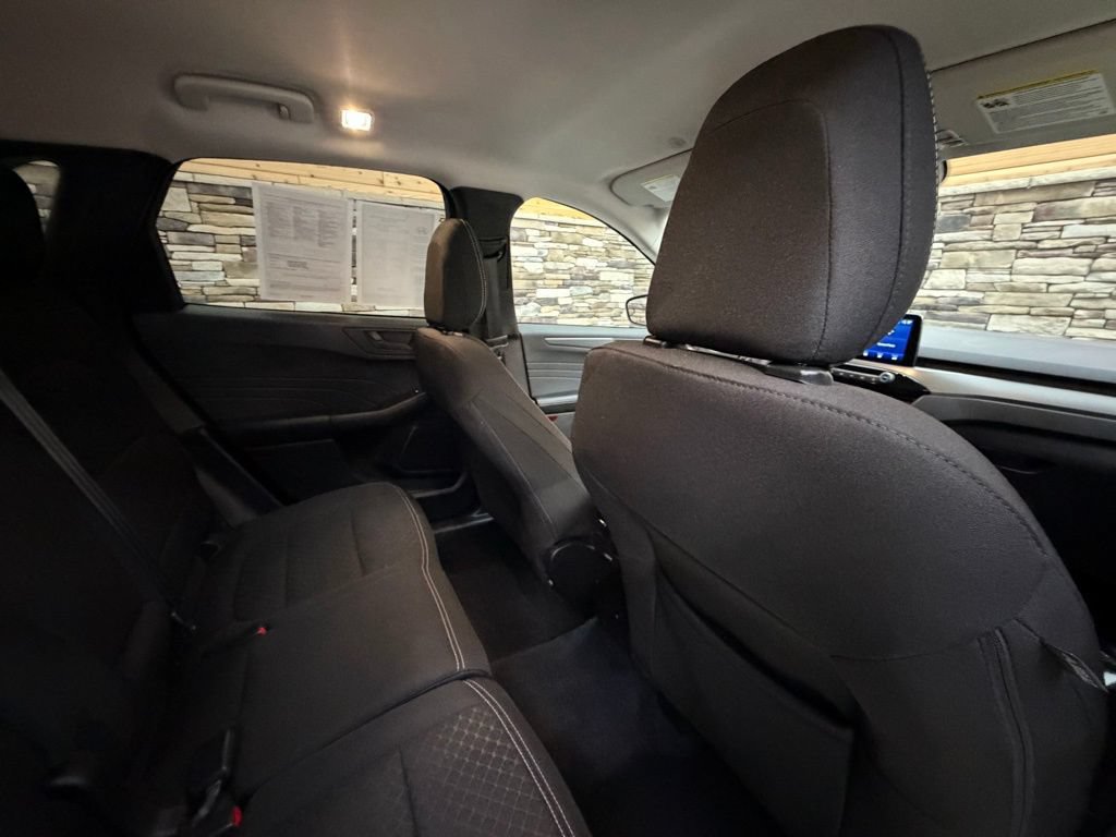 Used 2023 Ford Escape Active AWD/4WD image 30