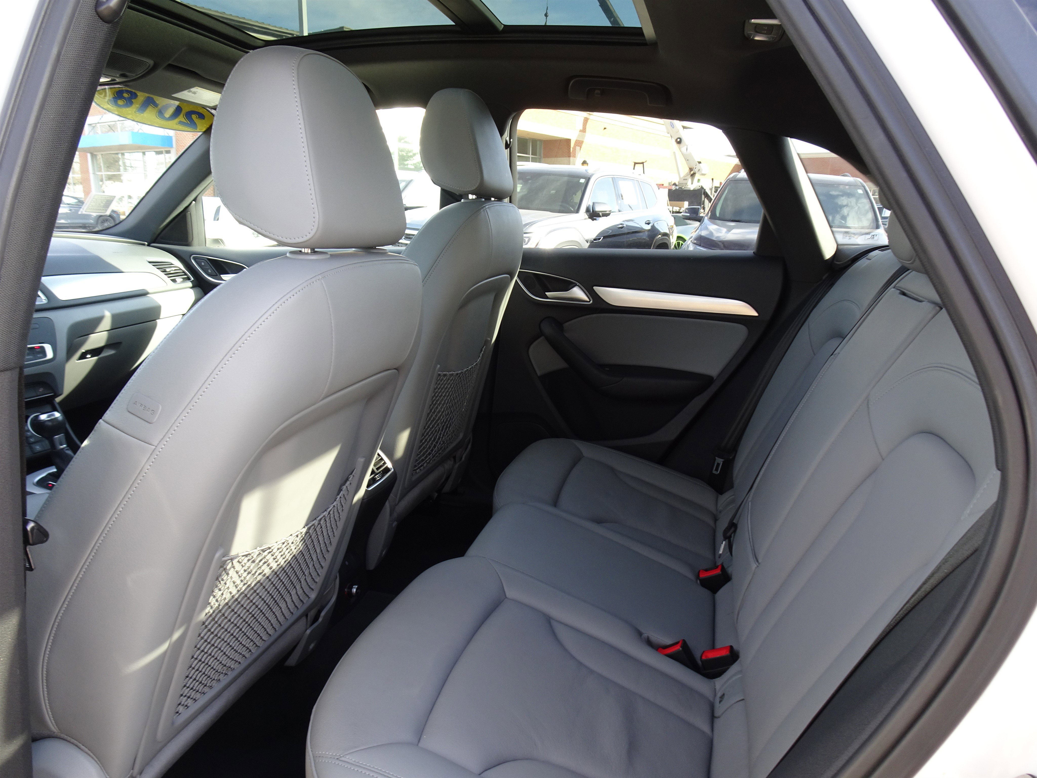 Used 2018 Audi Q3 2.0T Premium Plus image 12