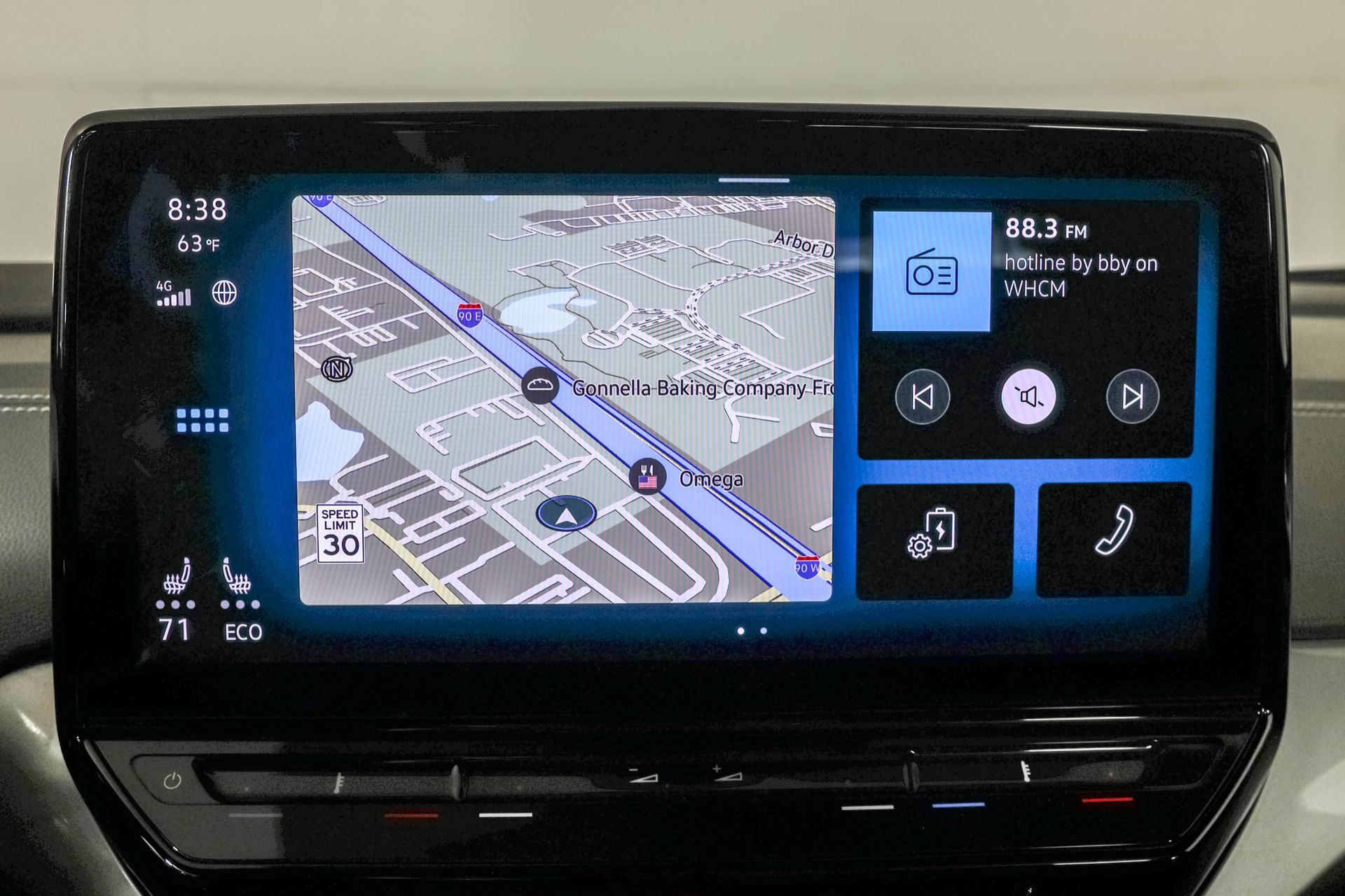 Used 2023 Volkswagen ID.4 Pro S Plus image 30