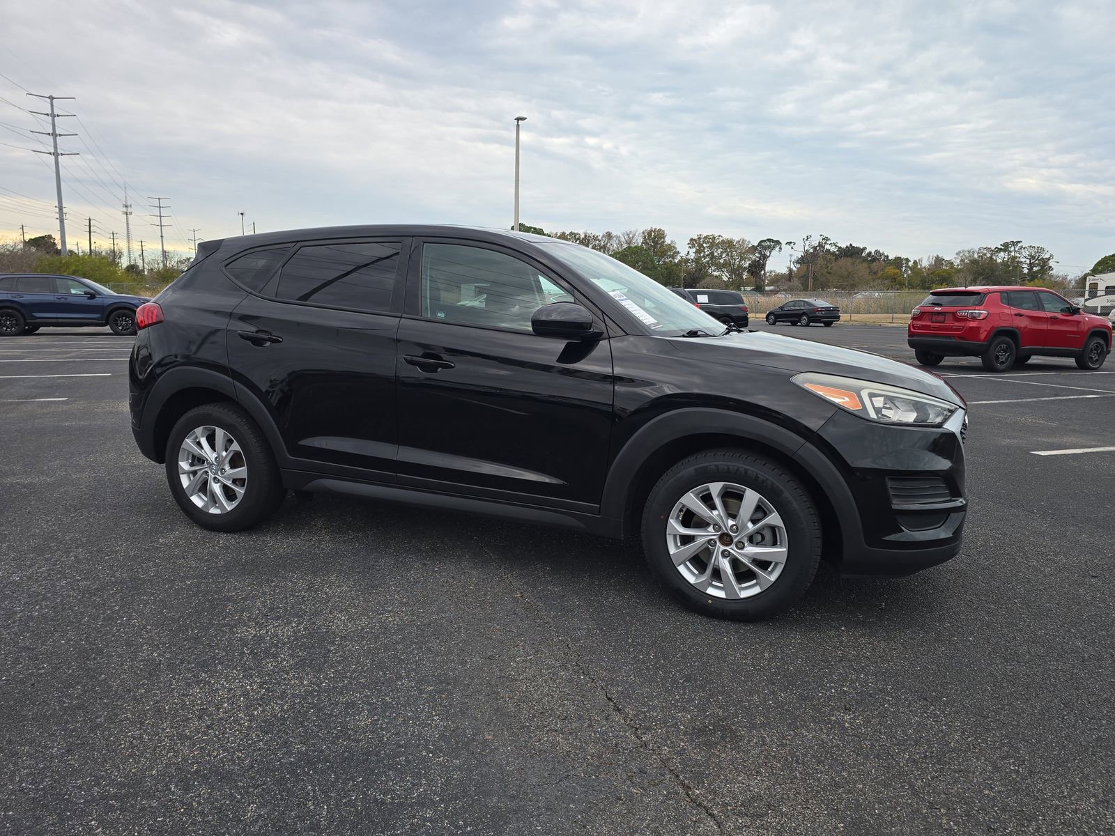 Used 2019 Hyundai Tucson SE image 2