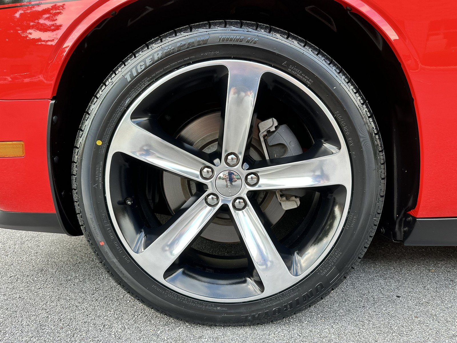 Used 2014 Dodge Challenger R/T w/ Electronics Convenience Group RWD image 24