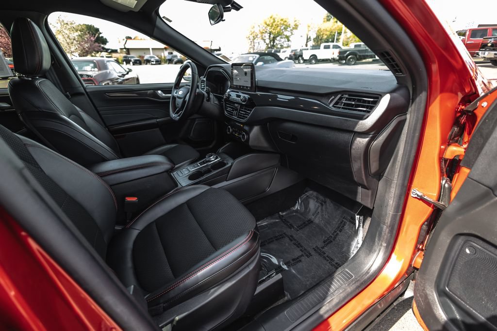 Used 2025 Ford Escape ST-Line AWD/4WD image 27