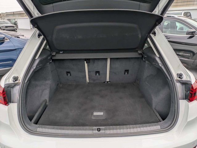 Used 2023 Audi Q3 2.0T Premium AWD/4WD image 12