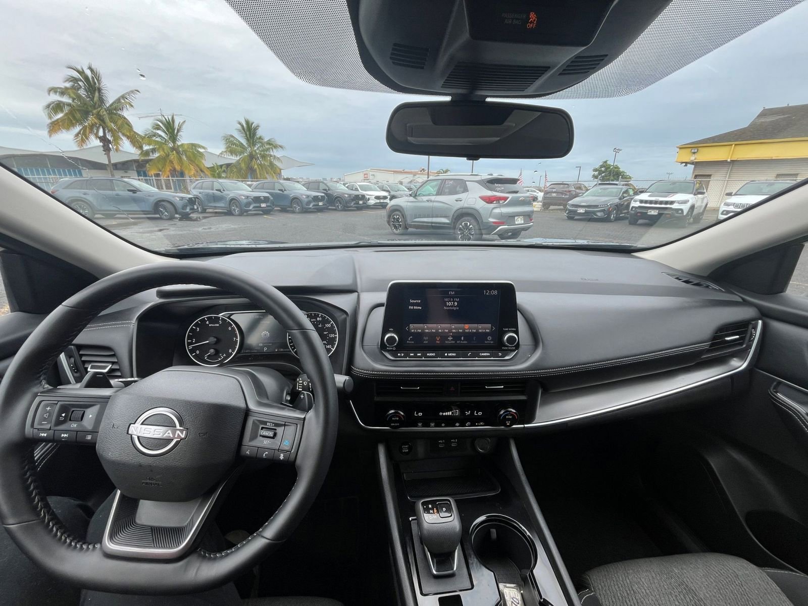 Used 2025 Nissan Rogue SV image 35