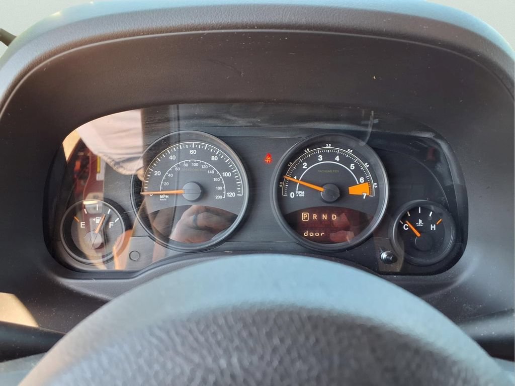Used 2015 Jeep Patriot Latitude AWD/4WD image 18
