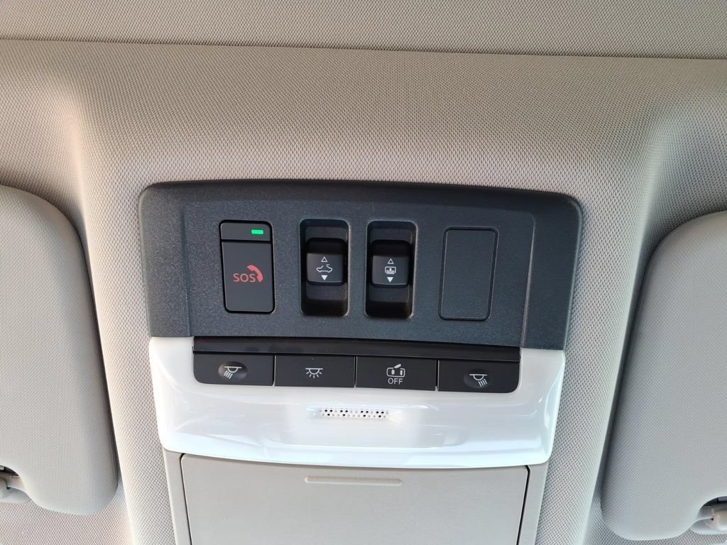 New 2026 Nissan Rogue SV FWD image 25