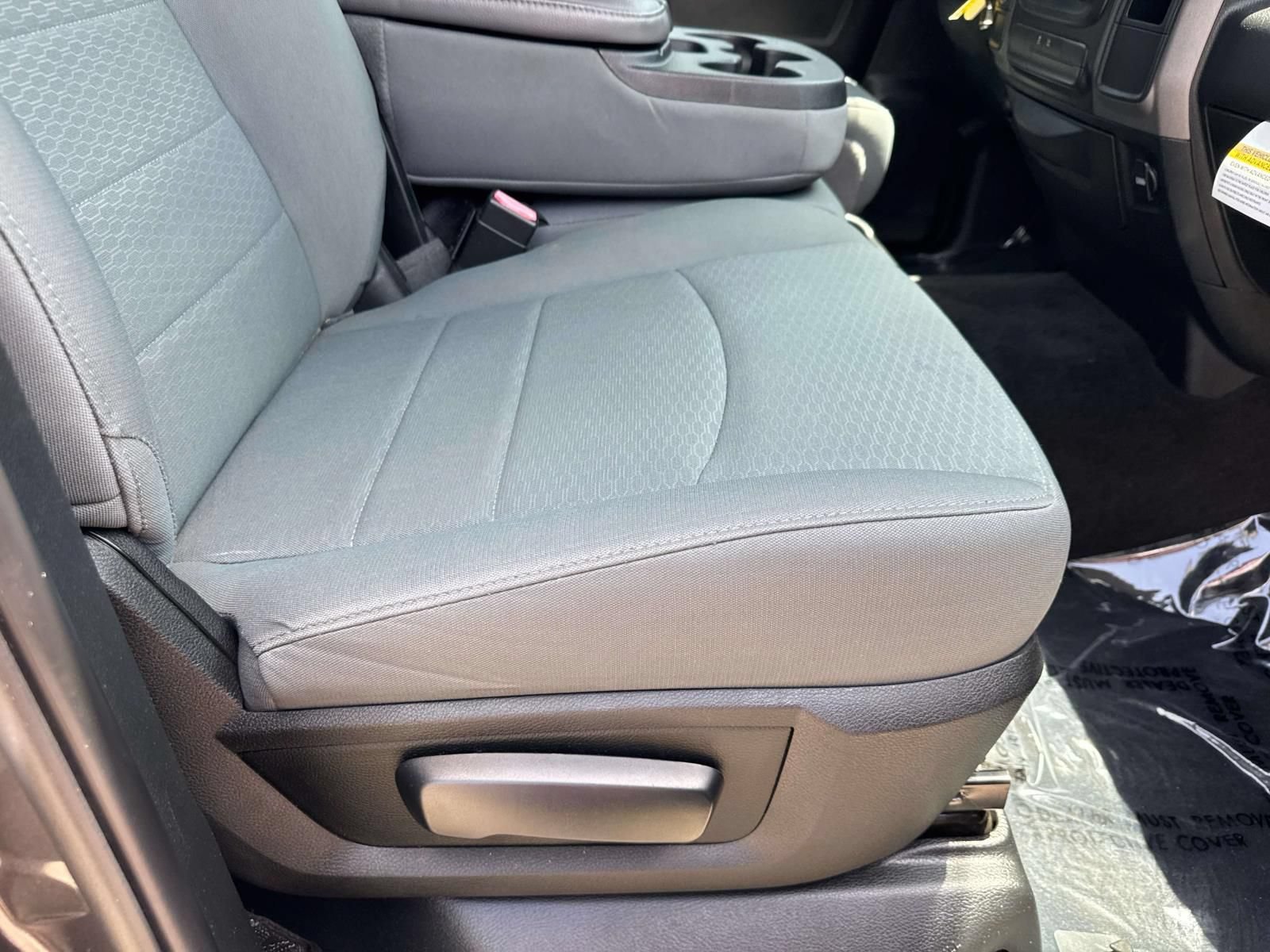 Used 2018 RAM 1500 Express w/ Express Value Package RWD image 13
