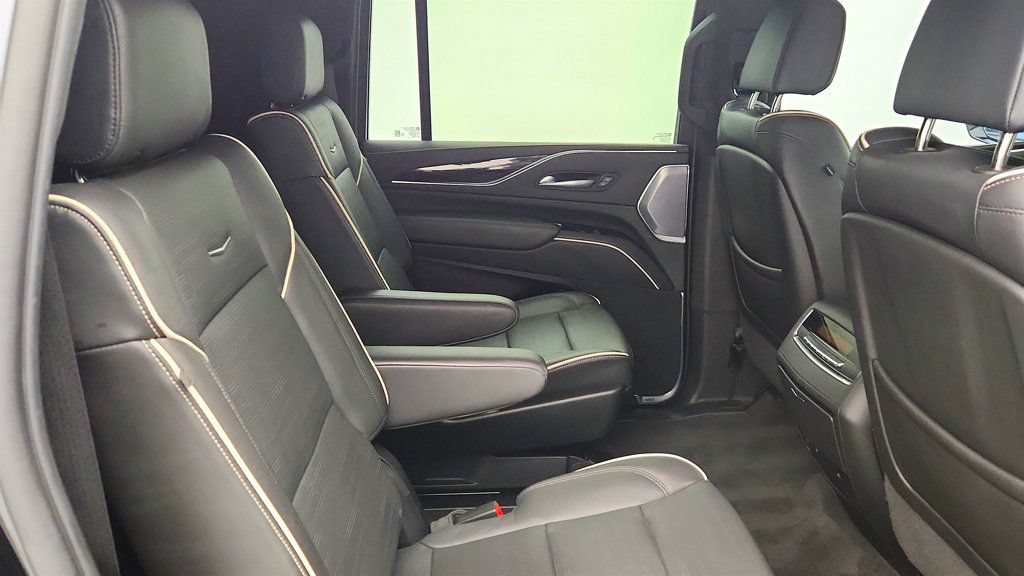 Used 2022 Cadillac Escalade ESV Sport w/ Touring Package AWD/4WD image 25