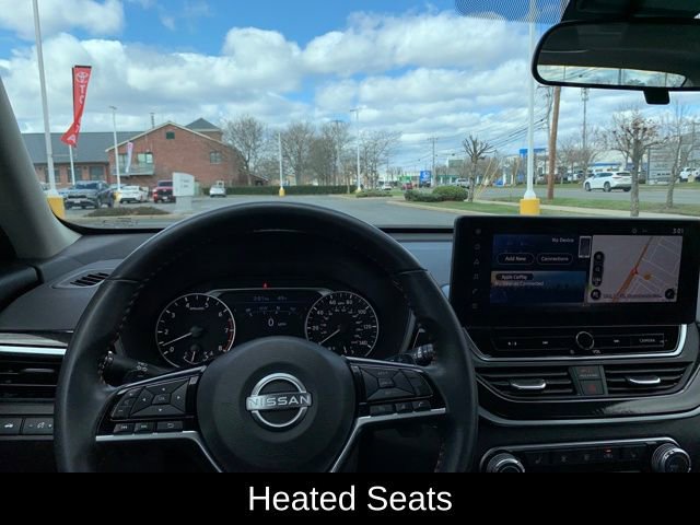 Used 2023 Nissan Altima 2.5 SR w/ SR Premium Package image 16