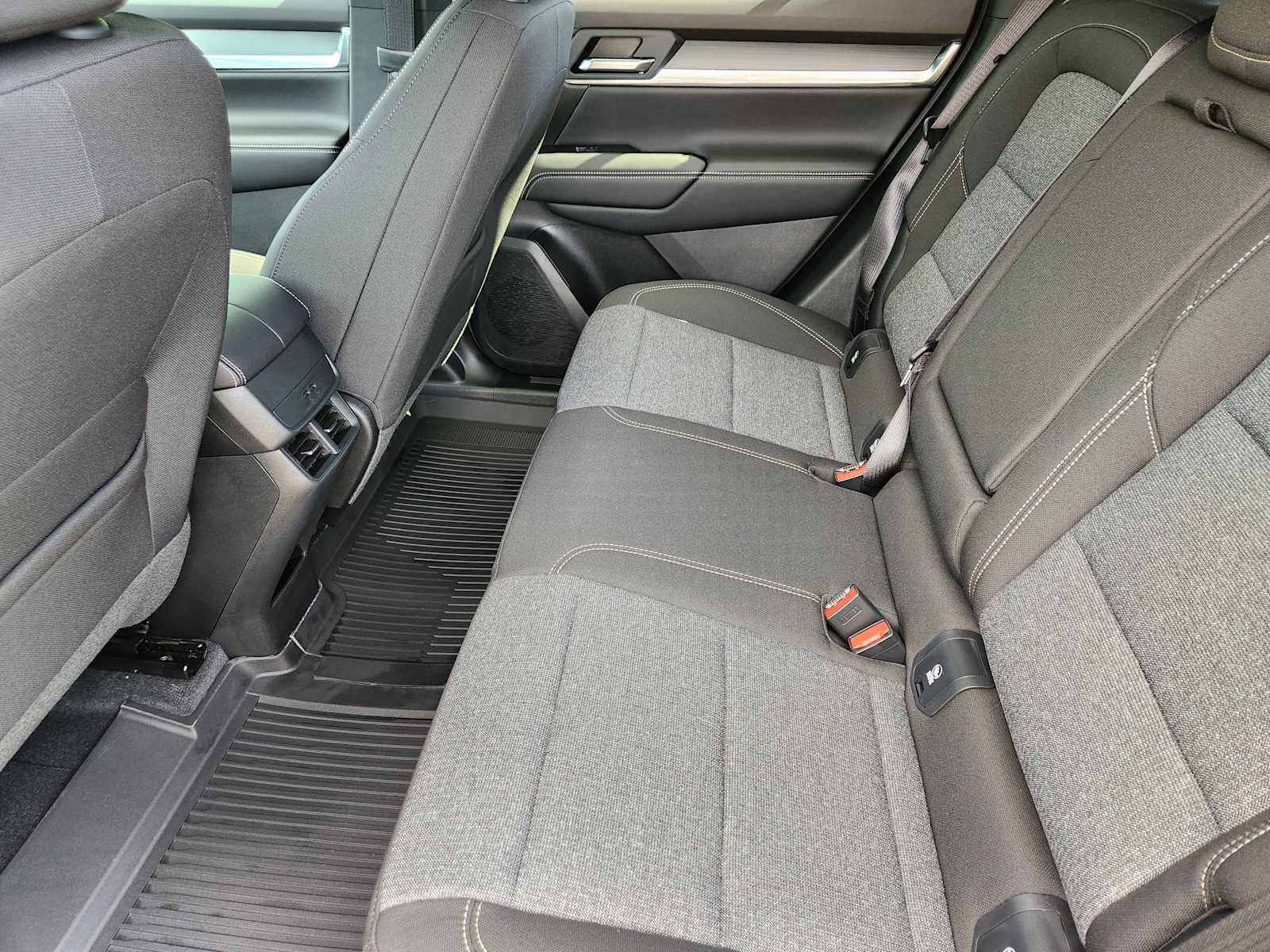 New 2027 GMC Terrain Elevation AWD/4WD image 9
