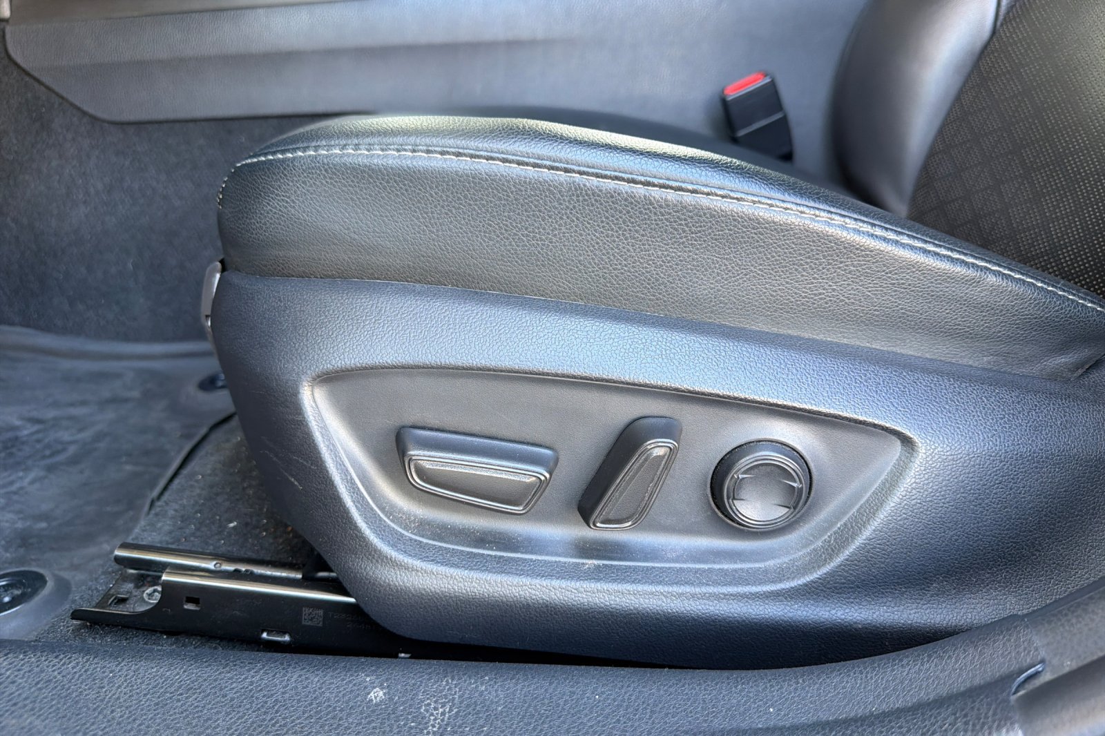 Used 2024 Toyota Camry XSE w/ Navigation Package FWD image 15